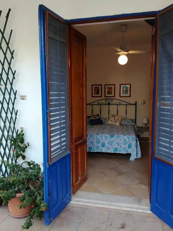 イーゾラ・デッレ・フェンミネ Casa Via Del Giglioヴィラ 0*,  イタリア